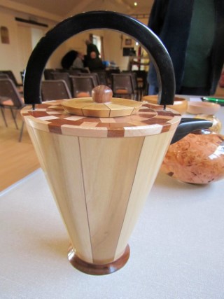 Ken Akrill's winning segment Tea pot